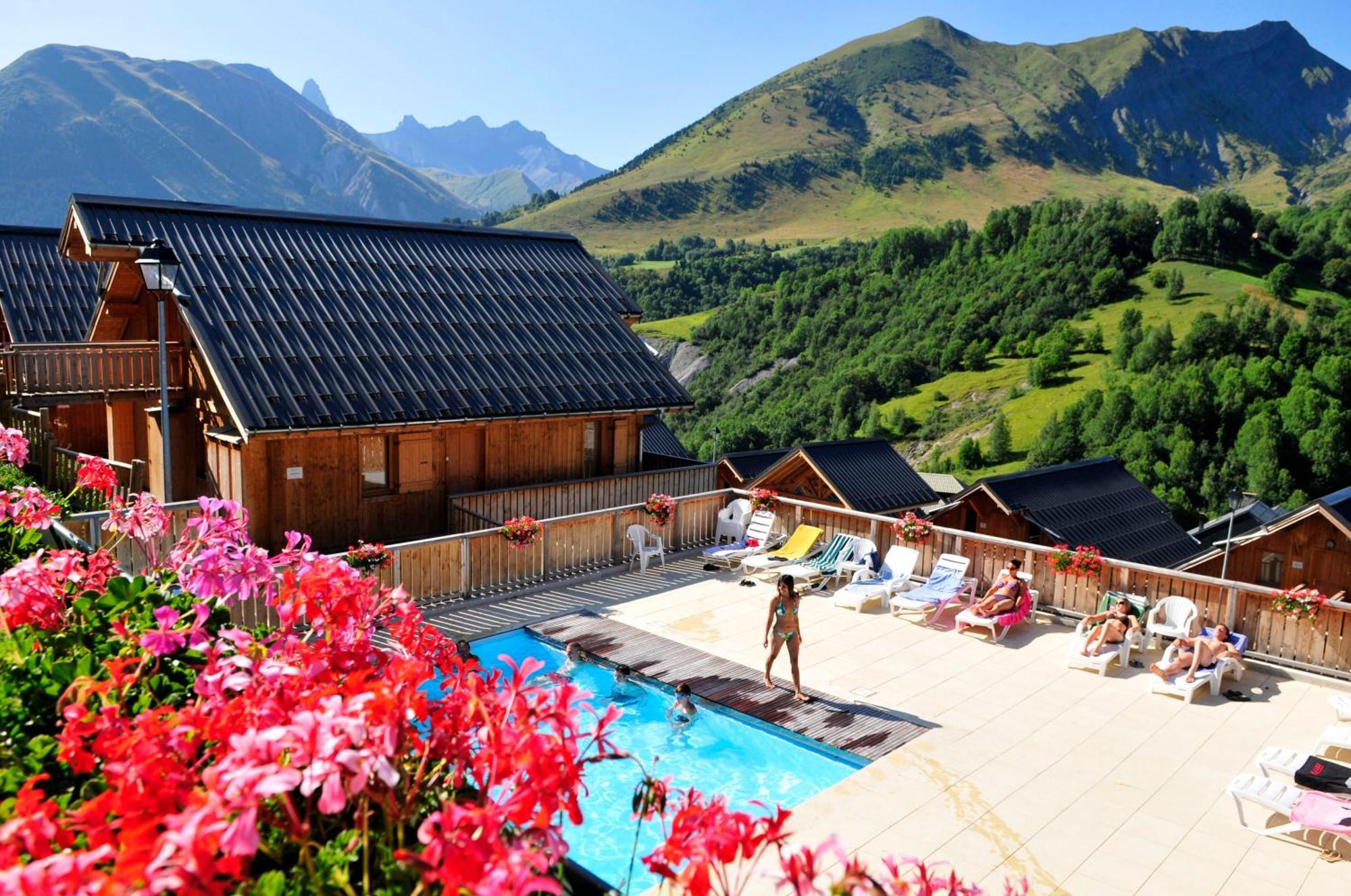 Residence Goelia Les Chalets Des Ecourts Saint-Jean-d'Arves Exterior photo
