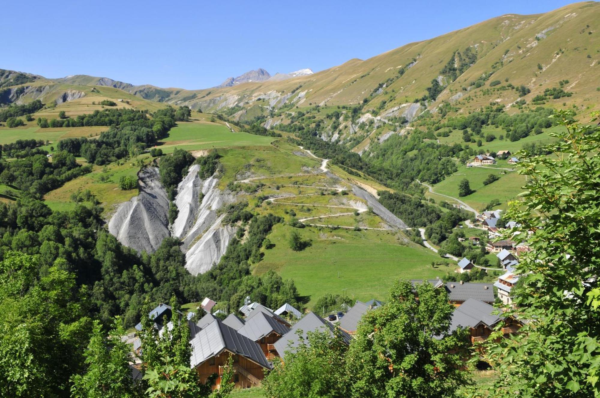 Residence Goelia Les Chalets Des Ecourts Saint-Jean-d'Arves Exterior photo